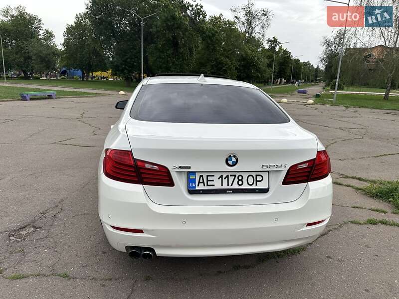 Седан BMW 5 Series 2014 в Кривому Розі