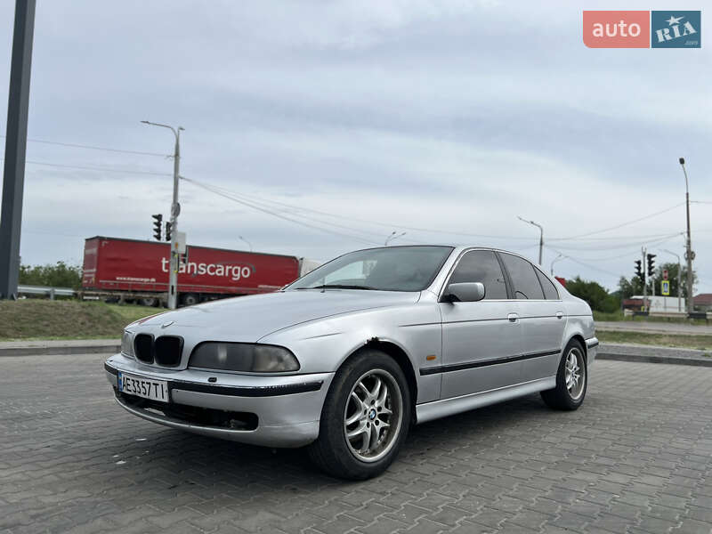 Седан BMW 5 Series 1998 в 