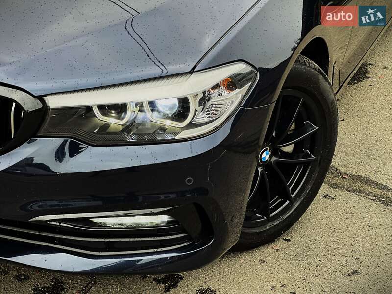 Седан BMW 5 Series 2016 в Києві