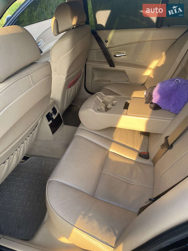 Седан BMW 5 Series 2004 в Ивано-Франковске