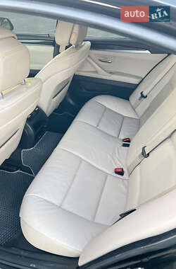 Седан BMW 5 Series 2011 в 