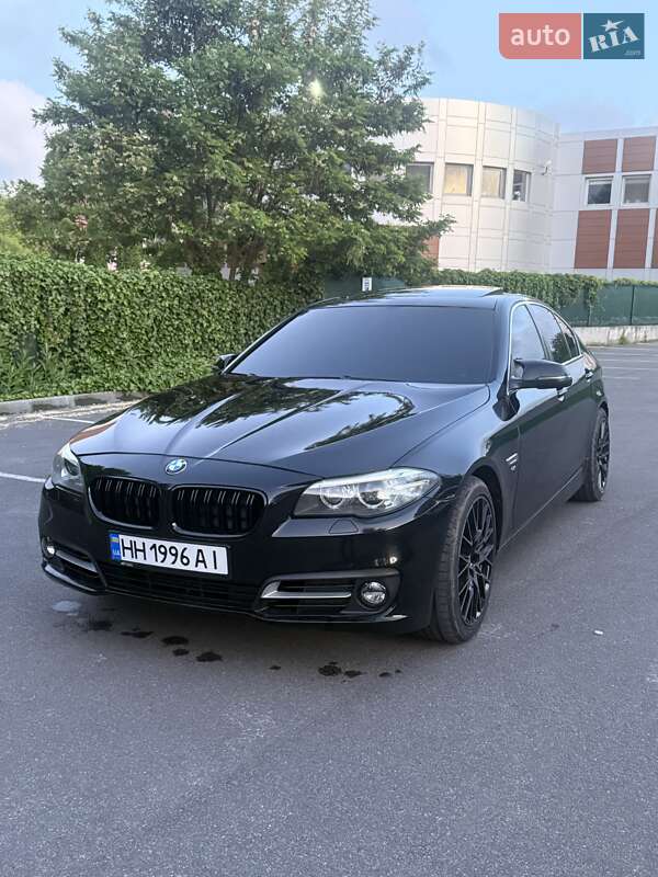 Седан BMW 5 Series 2014 в 