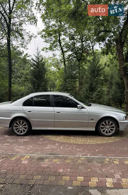 Седан BMW 5 Series 2001 в 