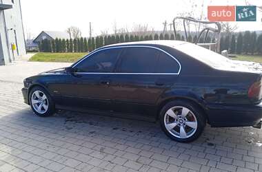 Седан BMW 5 Series 2000 в 