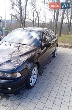 Седан BMW 5 Series 2000 в 