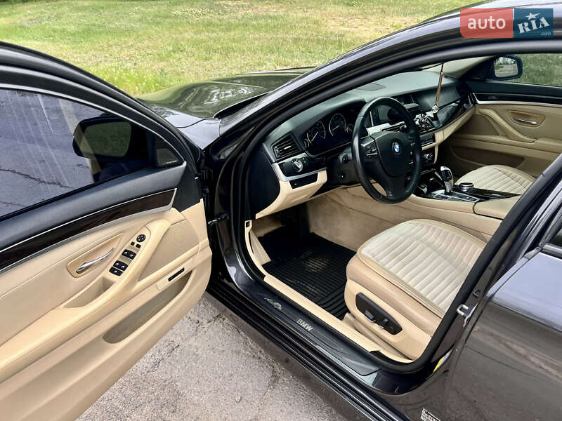 Седан BMW 5 Series 2014 в Харькове