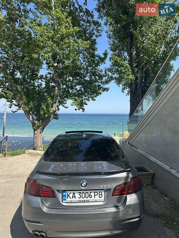 Седан BMW 5 Series 2012 в Киеве