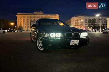 Седан BMW 5 Series 1998 в Харькове