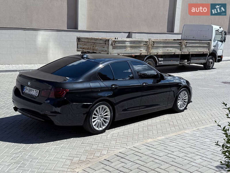 Седан BMW 5 Series 2015 в Одессе