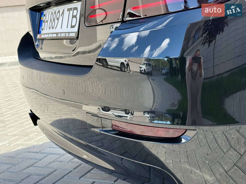 Седан BMW 5 Series 2015 в Одессе