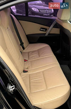 Седан BMW 5 Series 2005 в 