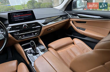 Седан BMW 5 Series 2019 в 