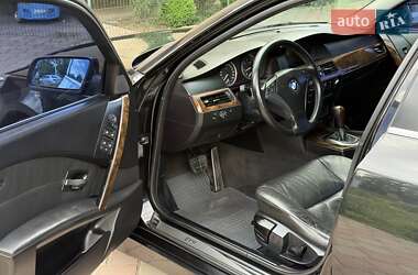 Седан BMW 5 Series 2005 в 