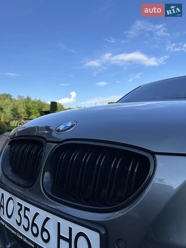 Седан BMW 5 Series 2004 в Іршаві