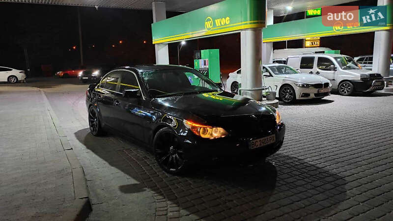Седан BMW 5 Series 2005 в Львові