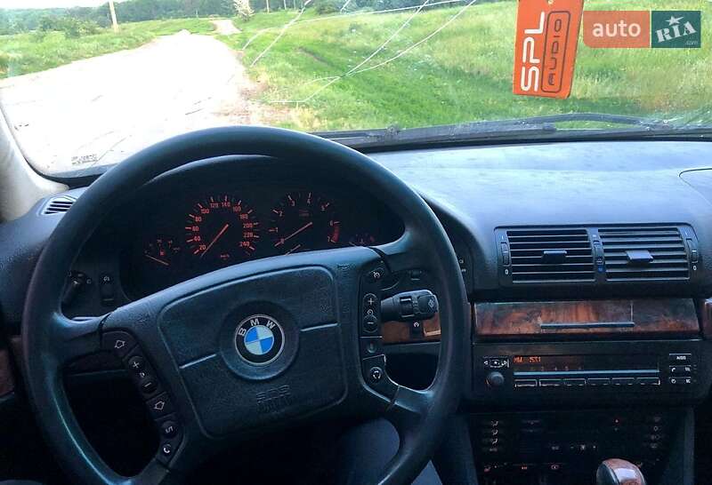 Седан BMW 5 Series 1996 в Харкові