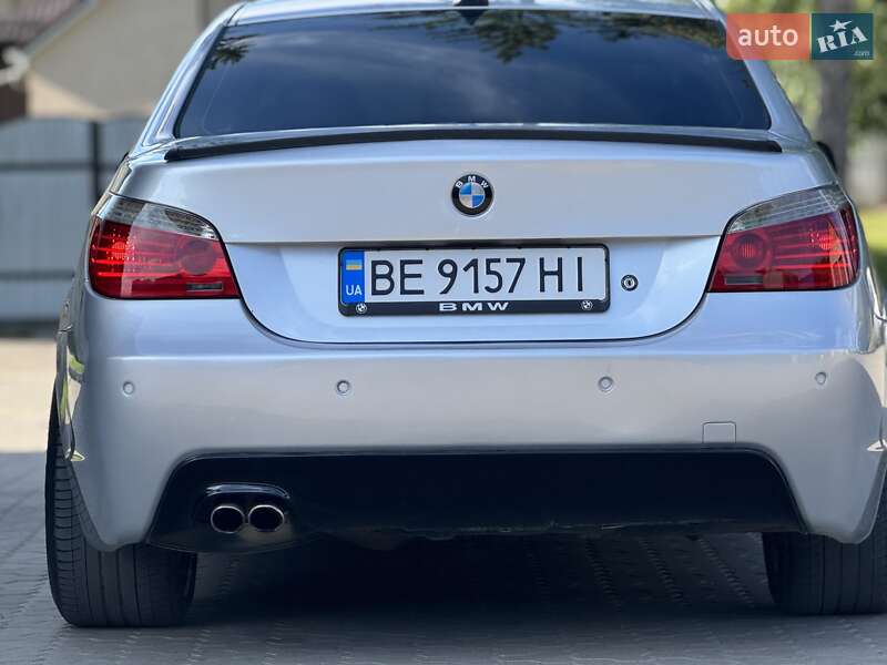 Седан BMW 5 Series 2004 в Жашківу