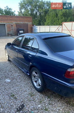 Седан BMW 5 Series 2001 в 