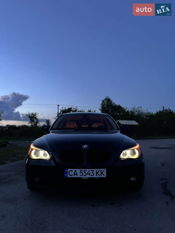 Седан BMW 5 Series 2004 в 