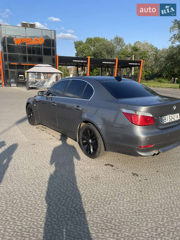 Седан BMW 5 Series 2004 в Полтаві