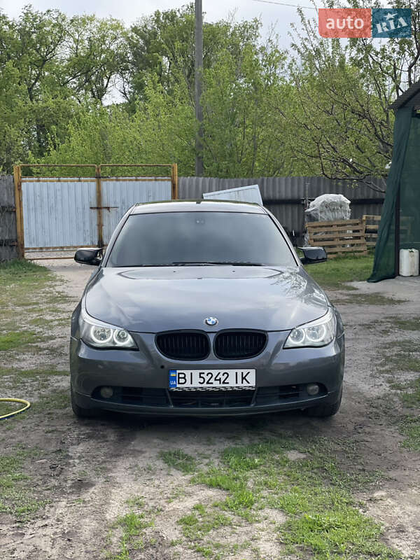 Седан BMW 5 Series 2004 в Полтаві