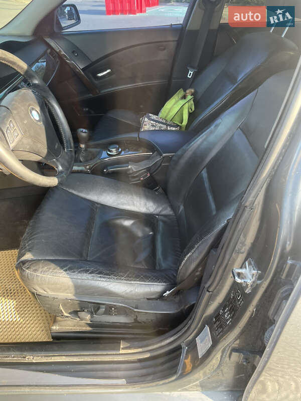 Седан BMW 5 Series 2004 в Полтаві