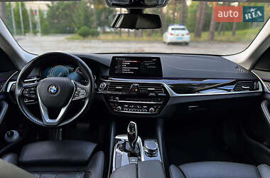 Седан BMW 5 Series 2017 в 