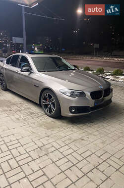 Седан BMW 5 Series 2015 в Львове