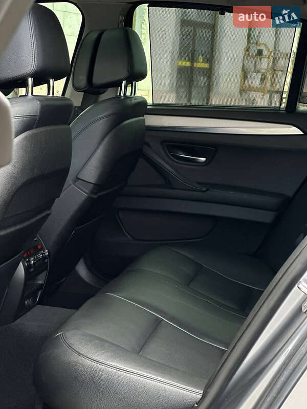 Седан BMW 5 Series 2015 в Умани