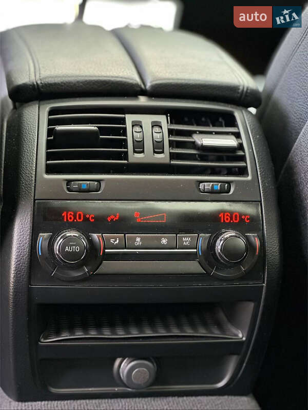 Седан BMW 5 Series 2015 в Умани