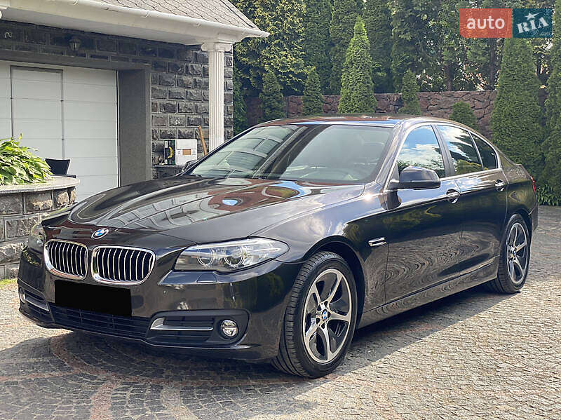 Седан BMW 5 Series 2016 в 