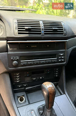 Седан BMW 5 Series 2002 в 