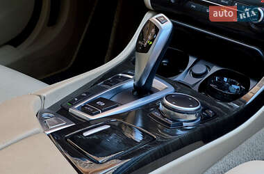 Седан BMW 5 Series 2015 в 