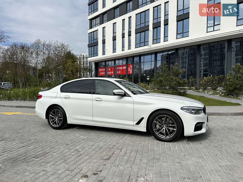 Седан BMW 5 Series 2019 в Львове
