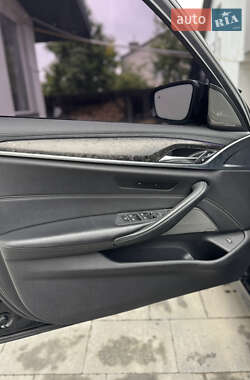Седан BMW 5 Series 2017 в 