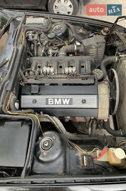 Седан BMW 5 Series 1992 в 