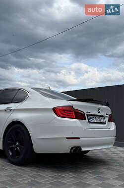 Седан BMW 5 Series 2012 в 
