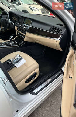 Седан BMW 5 Series 2015 в 