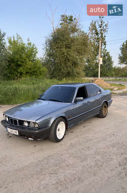 Седан BMW 5 Series 1989 в Львове