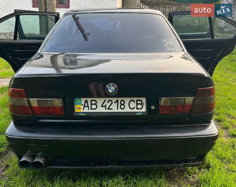 Седан BMW 5 Series 1991 в Козелеці