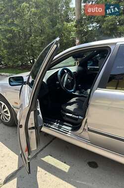 Седан BMW 5 Series 1999 в 