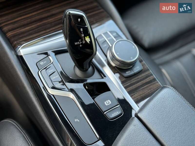 Седан BMW 5 Series 2019 в Одессе