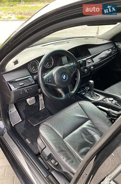 Седан BMW 5 Series 2005 в 