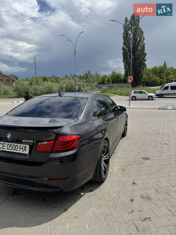 Седан BMW 5 Series 2013 в Черновцах