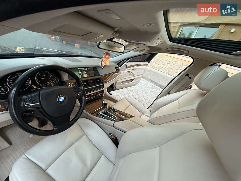Седан BMW 5 Series 2011 в Коломые