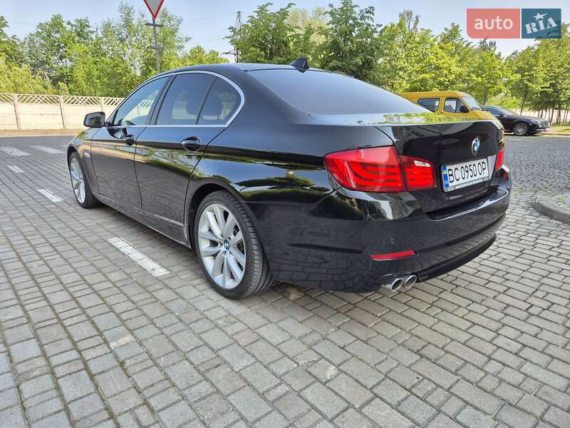 Седан BMW 5 Series 2013 в Ивано-Франковске