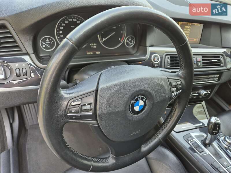 Седан BMW 5 Series 2013 в Ивано-Франковске