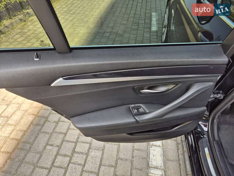 Седан BMW 5 Series 2013 в Ивано-Франковске