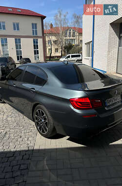 Седан BMW 5 Series 2012 в 