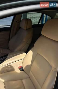 Седан BMW 5 Series 2012 в 